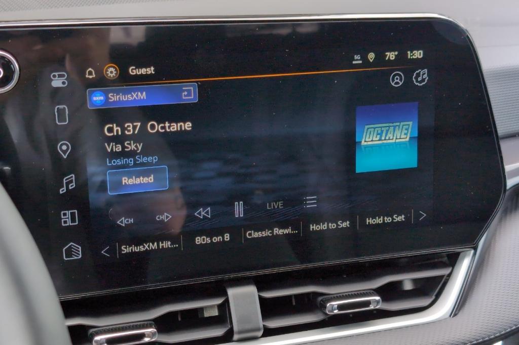 new 2026 Chevrolet Equinox car, priced at $33,675