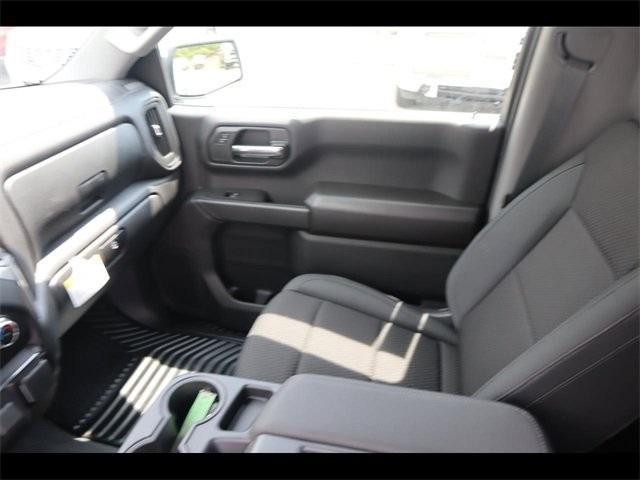 new 2025 GMC Sierra 1500 car, priced at $43,560