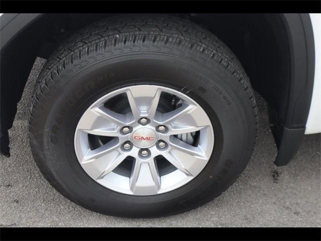 new 2025 GMC Sierra 1500 car, priced at $43,560