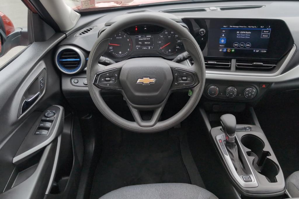 used 2024 Chevrolet Trax car, priced at $21,542