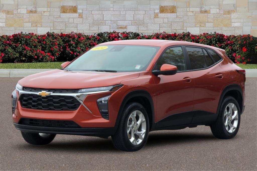 used 2024 Chevrolet Trax car, priced at $21,542