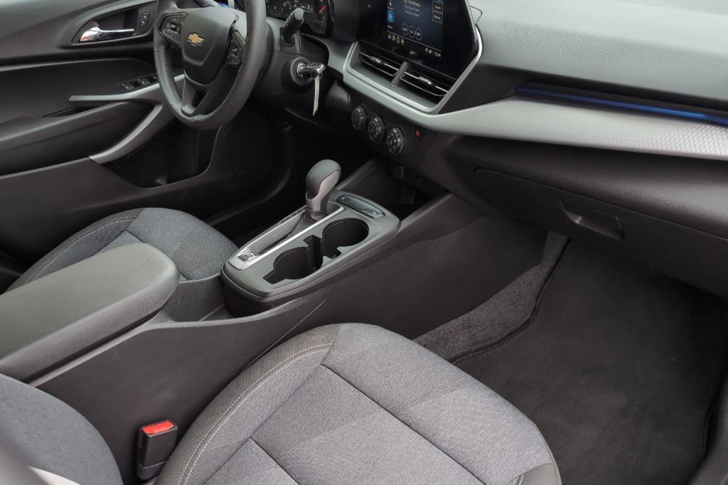 used 2024 Chevrolet Trax car, priced at $21,542