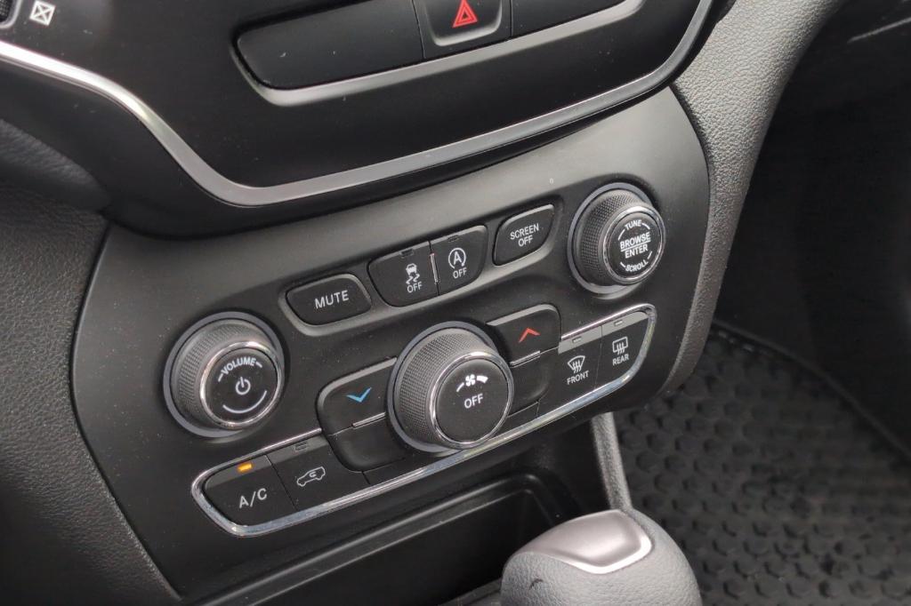 used 2019 Jeep Cherokee car, priced at $16,991