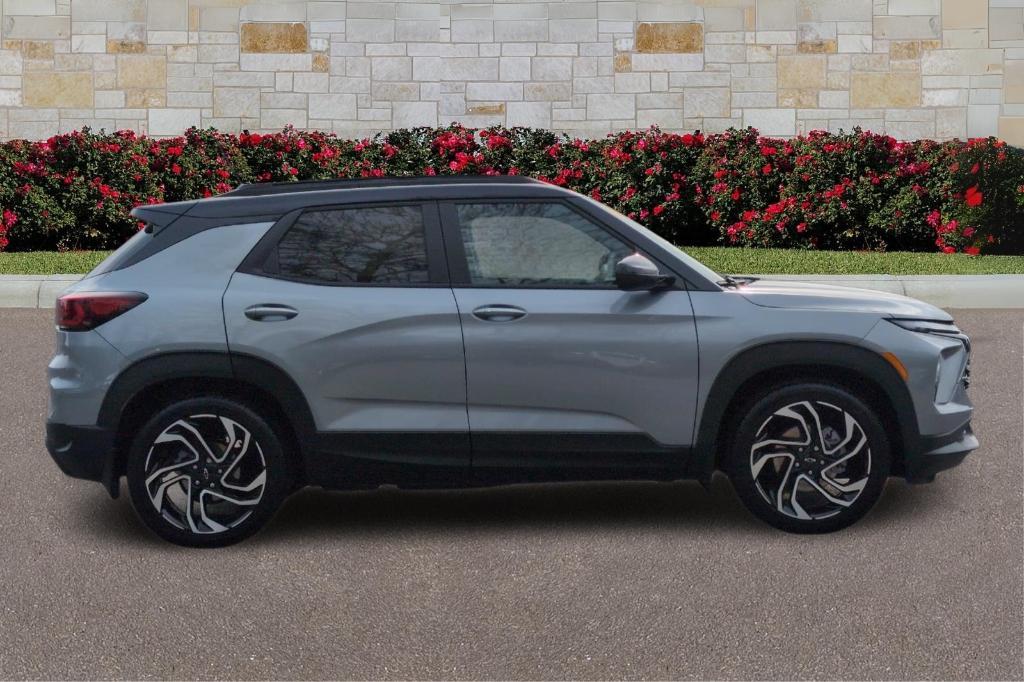new 2025 Chevrolet TrailBlazer car, priced at $31,950