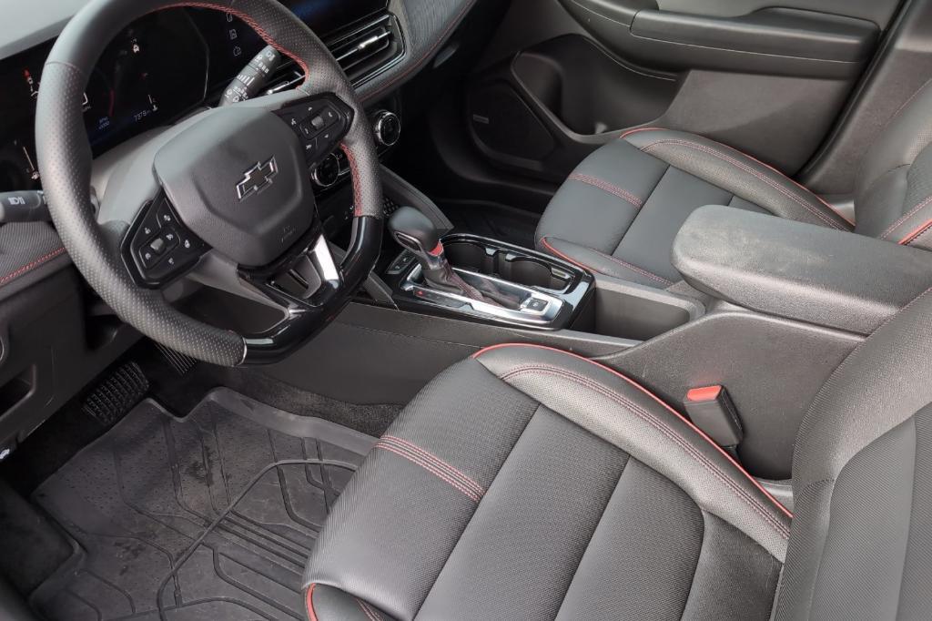 new 2025 Chevrolet TrailBlazer car, priced at $31,950