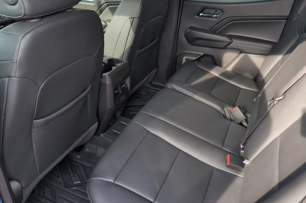 new 2025 GMC Canyon car, priced at $43,832