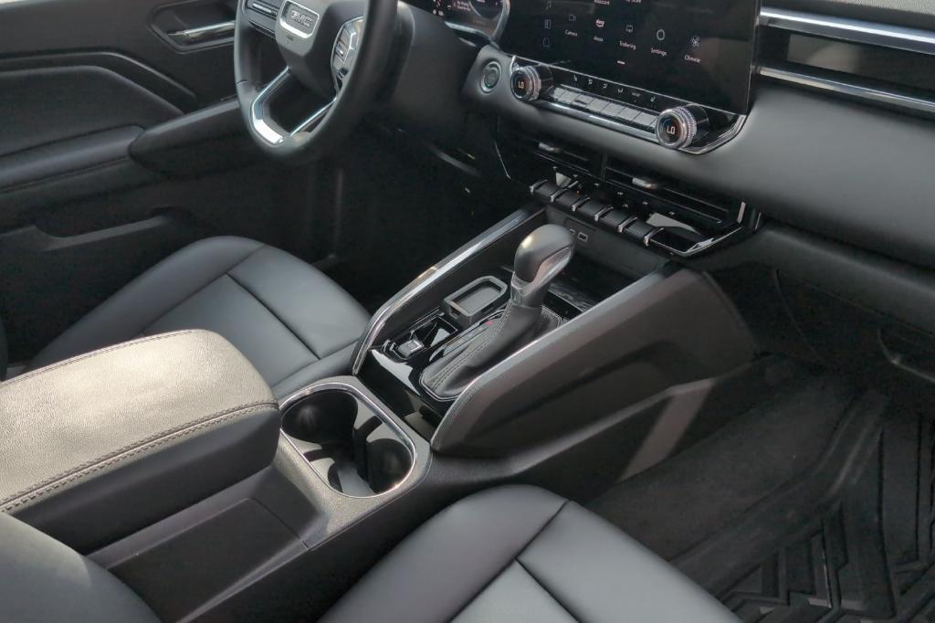 new 2025 GMC Canyon car, priced at $43,832