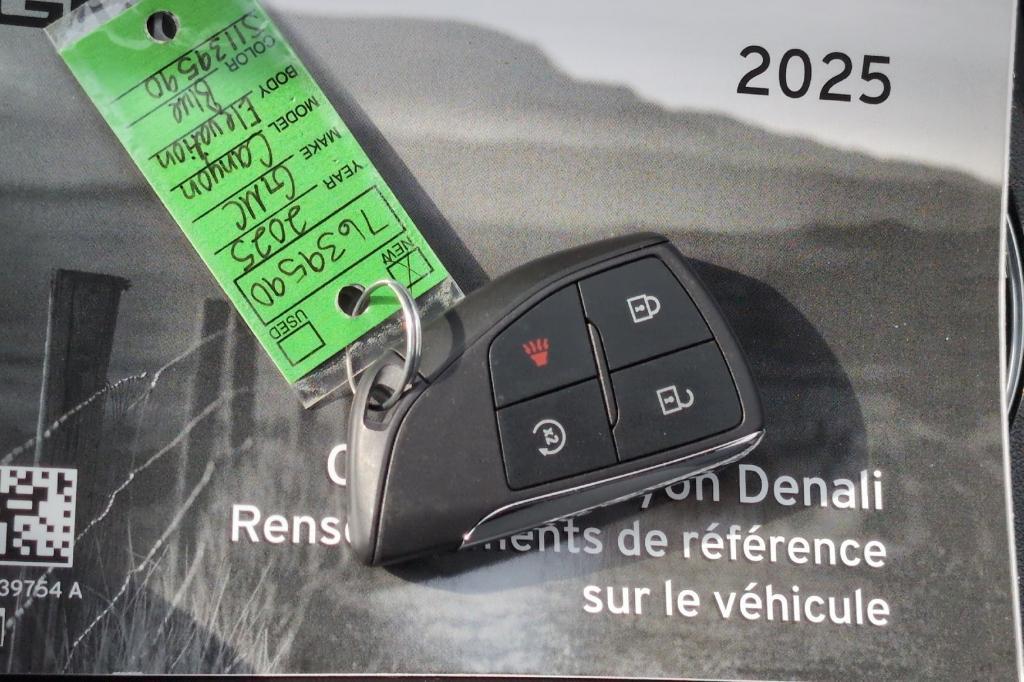 new 2025 GMC Canyon car, priced at $43,832