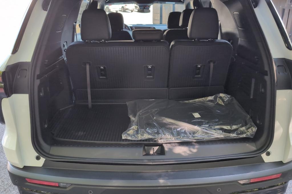 new 2026 Chevrolet Traverse car