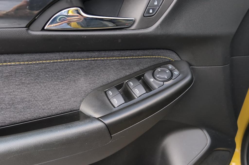 used 2024 Chevrolet TrailBlazer car, priced at $26,404