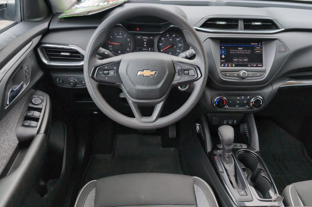 used 2022 Chevrolet TrailBlazer car, priced at $17,617