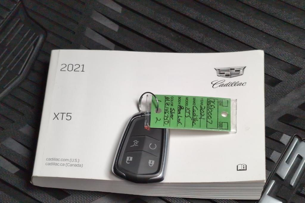 used 2021 Cadillac XT5 car, priced at $28,952