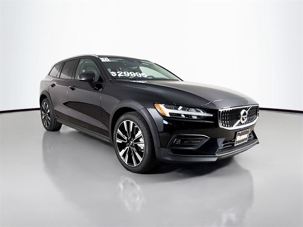 used 2020 Volvo V60 Cross Country car, priced at $28,795