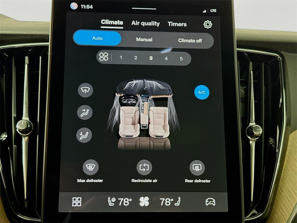 new 2026 Volvo XC60 car, priced at $57,985