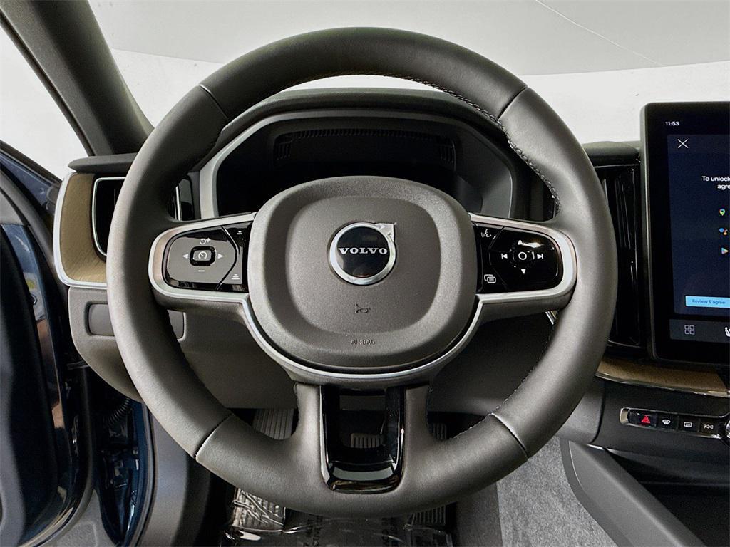 new 2026 Volvo XC60 car, priced at $57,985