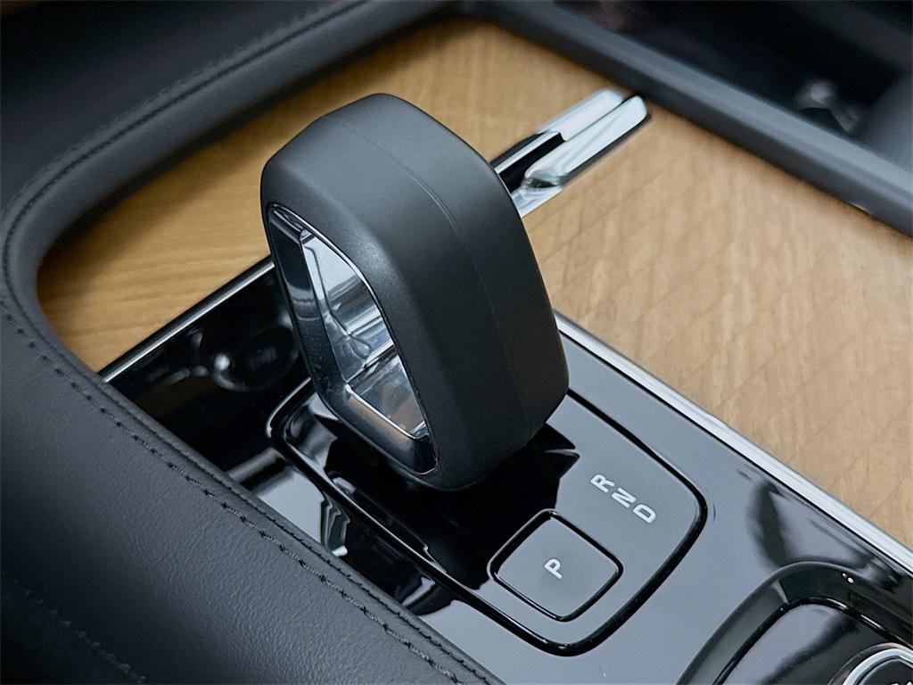 used 2025 Volvo XC90 car, priced at $57,613