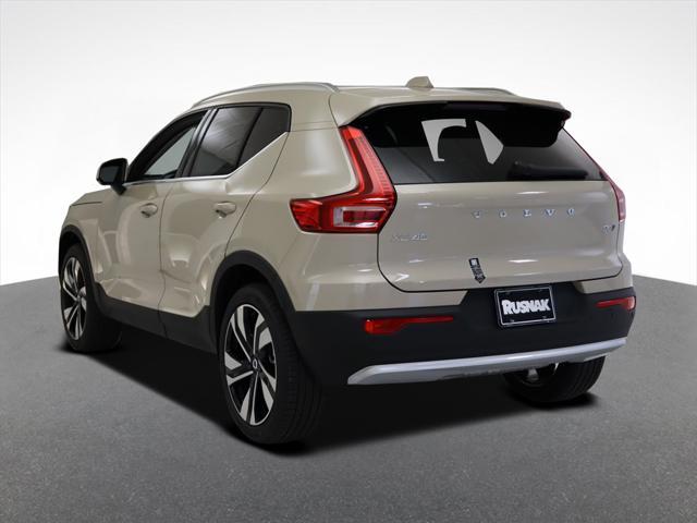 new 2025 Volvo XC40 car, priced at $50,825