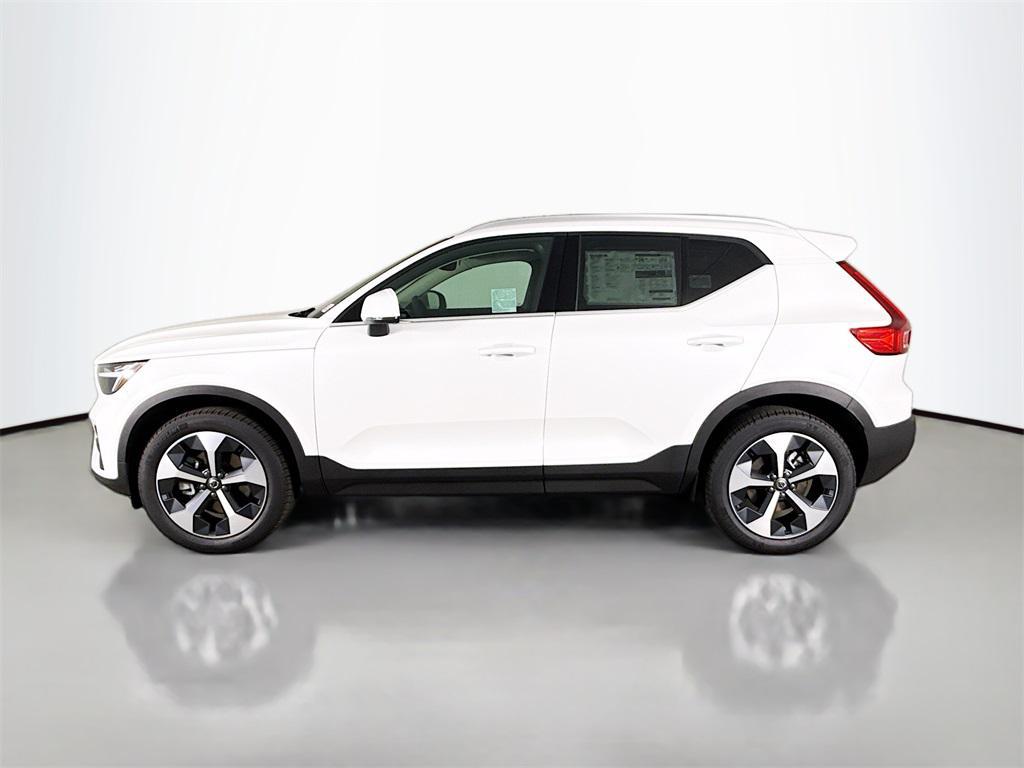 new 2025 Volvo XC40 car, priced at $46,035