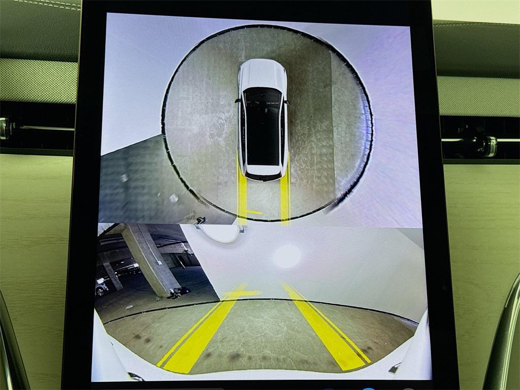 new 2025 Volvo EX90 car, priced at $82,390