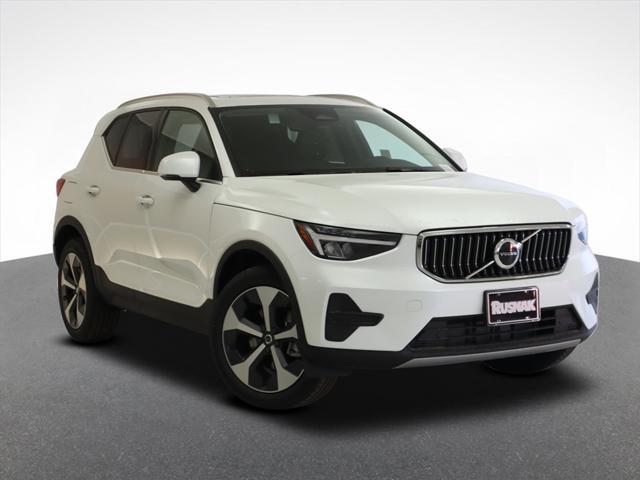 new 2025 Volvo XC40 car, priced at $46,015