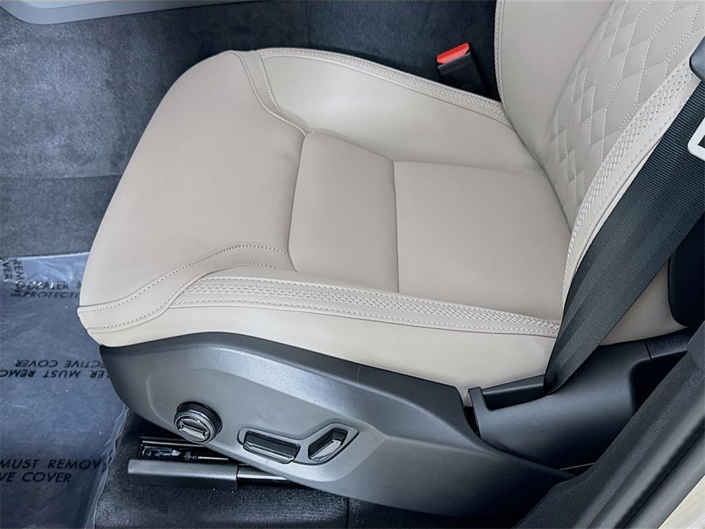 new 2026 Volvo XC60 car, priced at $57,985