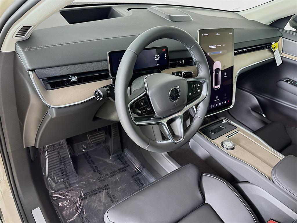 new 2025 Volvo EX90 car, priced at $83,825