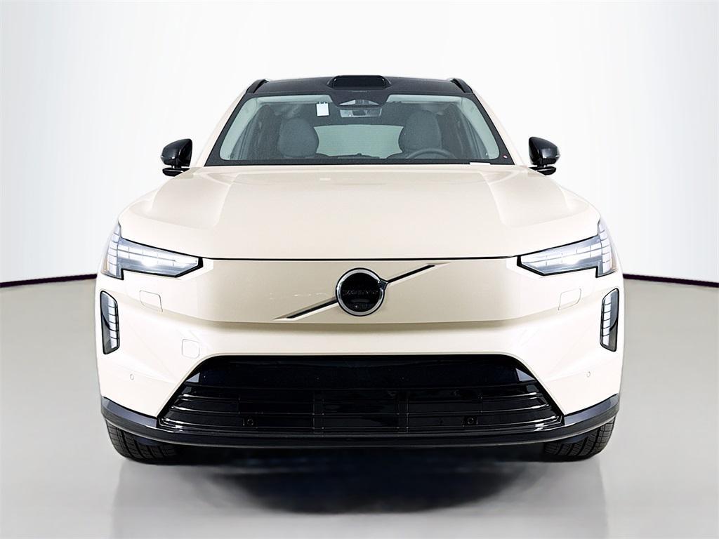 new 2025 Volvo EX90 car, priced at $83,825