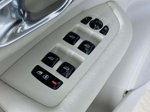 new 2025 Volvo XC90 car, priced at $73,145