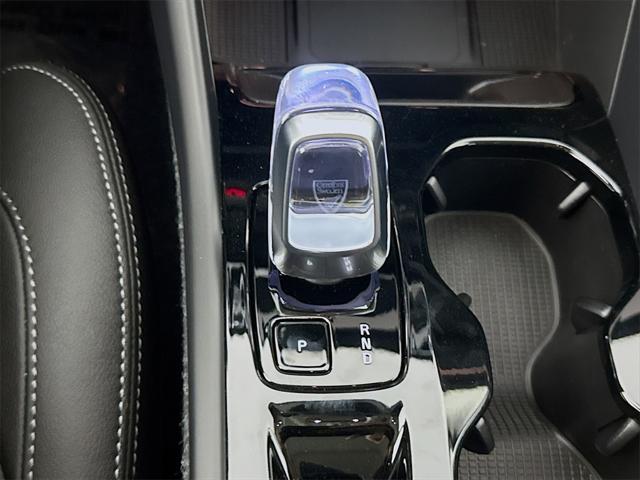 new 2025 Volvo XC40 car, priced at $51,565