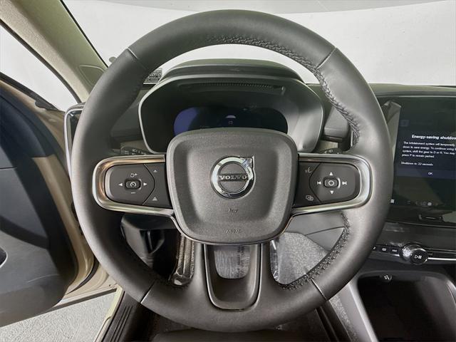 new 2025 Volvo XC40 car, priced at $51,565
