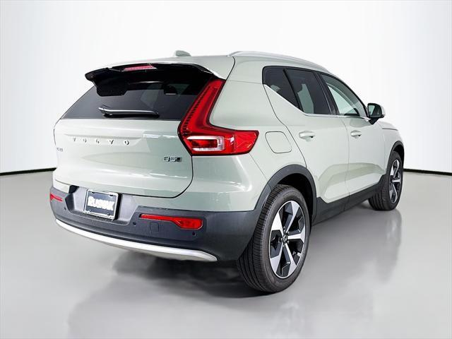 new 2025 Volvo XC40 car, priced at $46,265