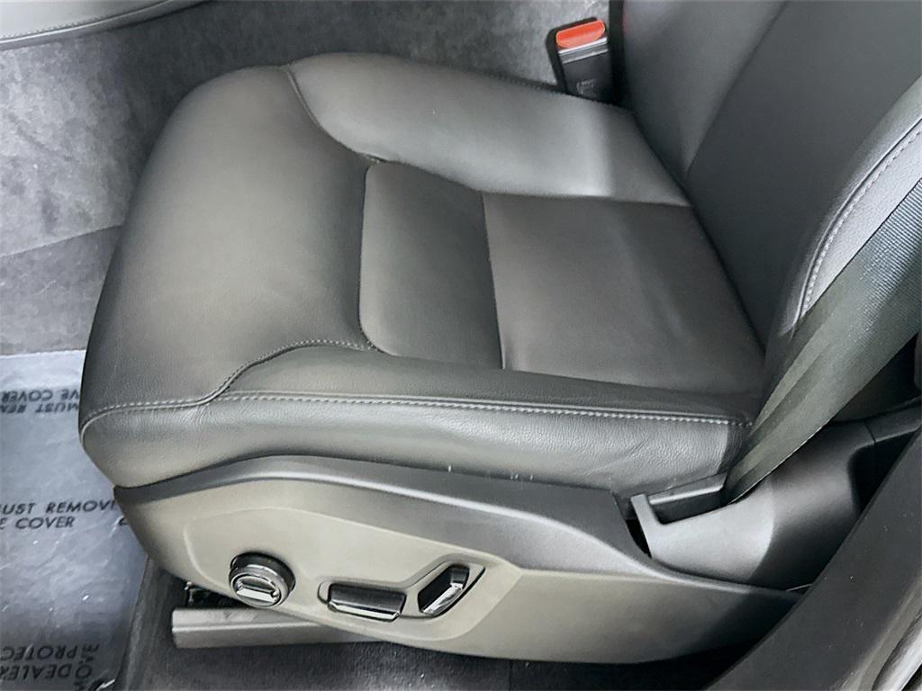 used 2025 Volvo XC90 car, priced at $49,995