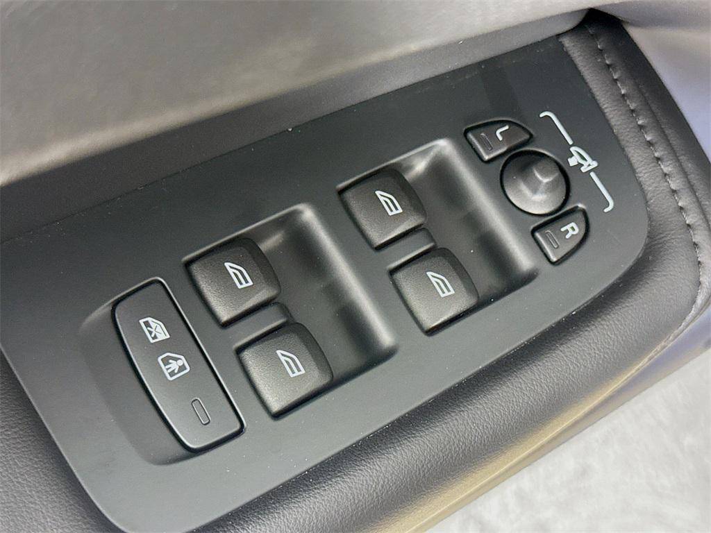 used 2025 Volvo XC60 car, priced at $35,995