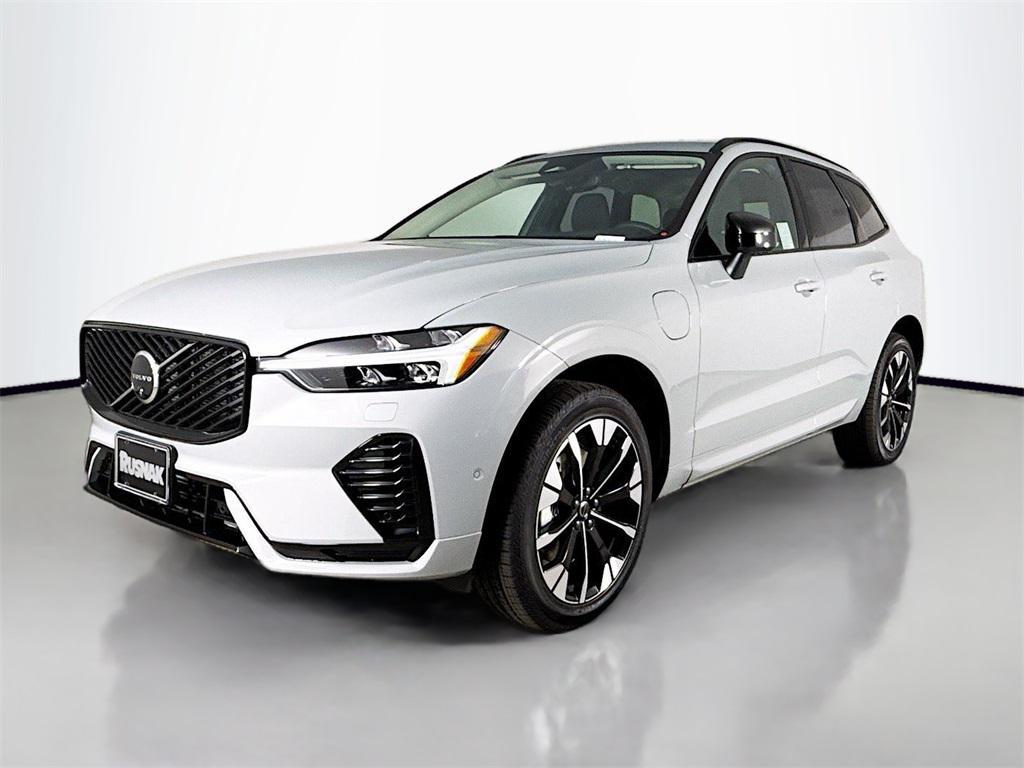 new 2026 Volvo XC60 Plug-In Hybrid car, priced at $69,315
