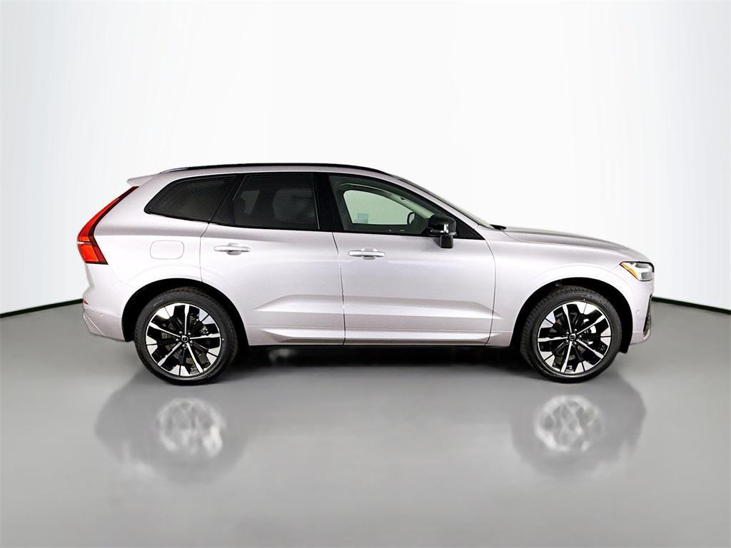 new 2026 Volvo XC60 car, priced at $58,015