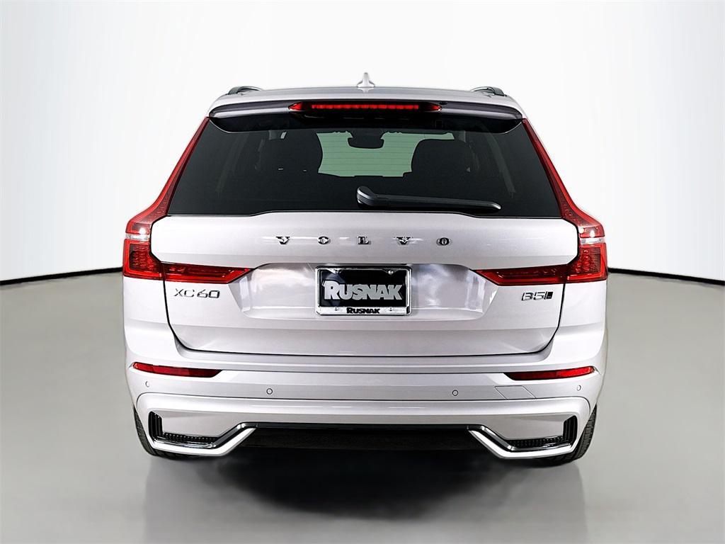 new 2026 Volvo XC60 car, priced at $58,015