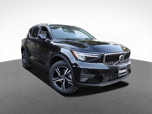 new 2025 Volvo XC40 car, priced at $43,045