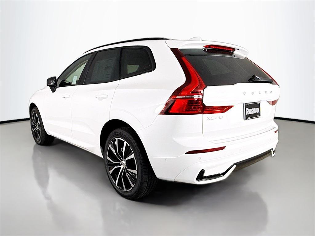 new 2025 Volvo XC60 car, priced at $55,360