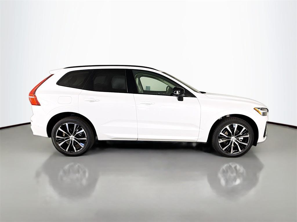new 2025 Volvo XC60 car, priced at $55,360