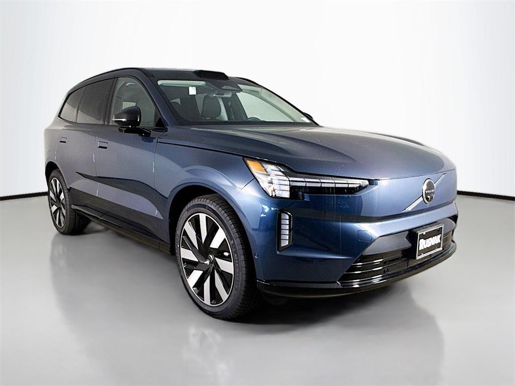 new 2025 Volvo EX90 car, priced at $90,640