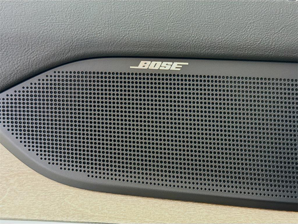 new 2025 Volvo EX90 car, priced at $90,640