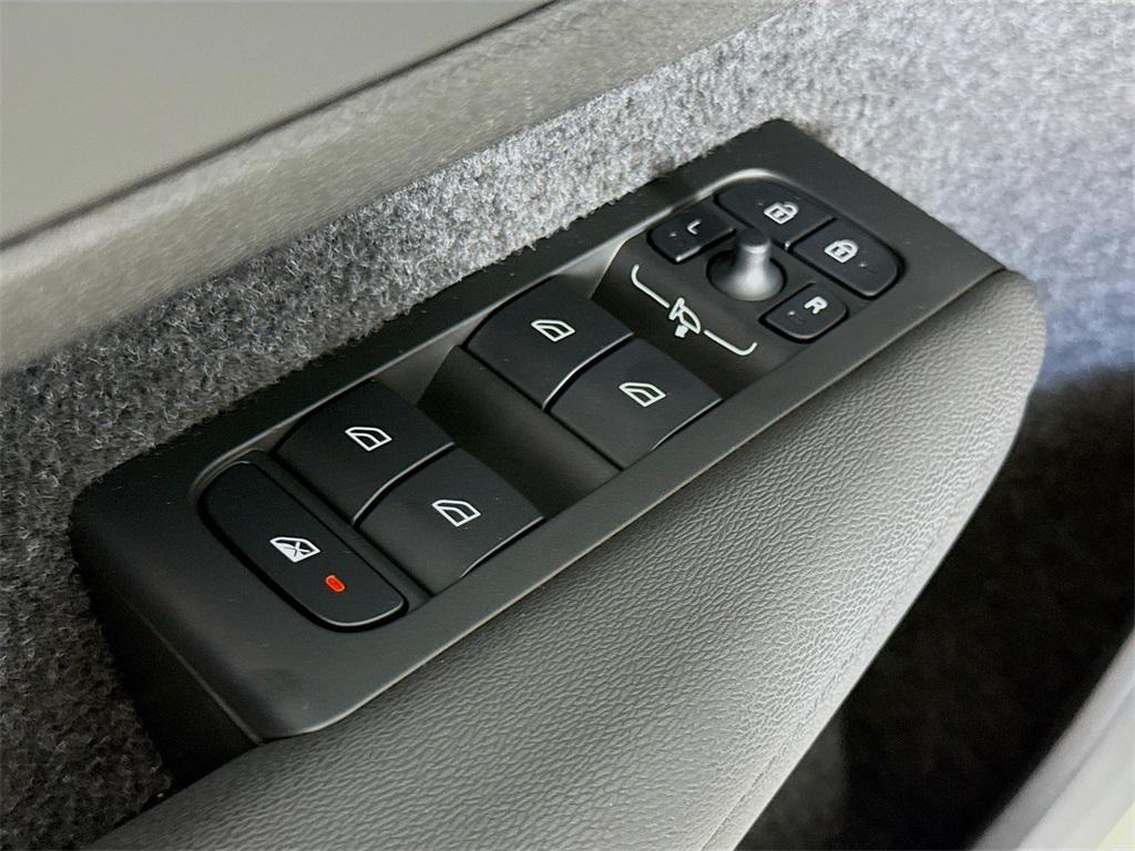 used 2025 Volvo XC40 car, priced at $43,995