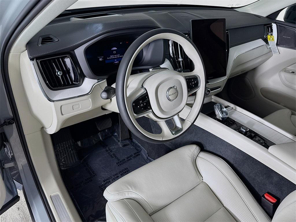 new 2026 Volvo XC60 car, priced at $63,935