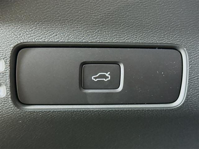 new 2025 Volvo EX40 car, priced at $54,795