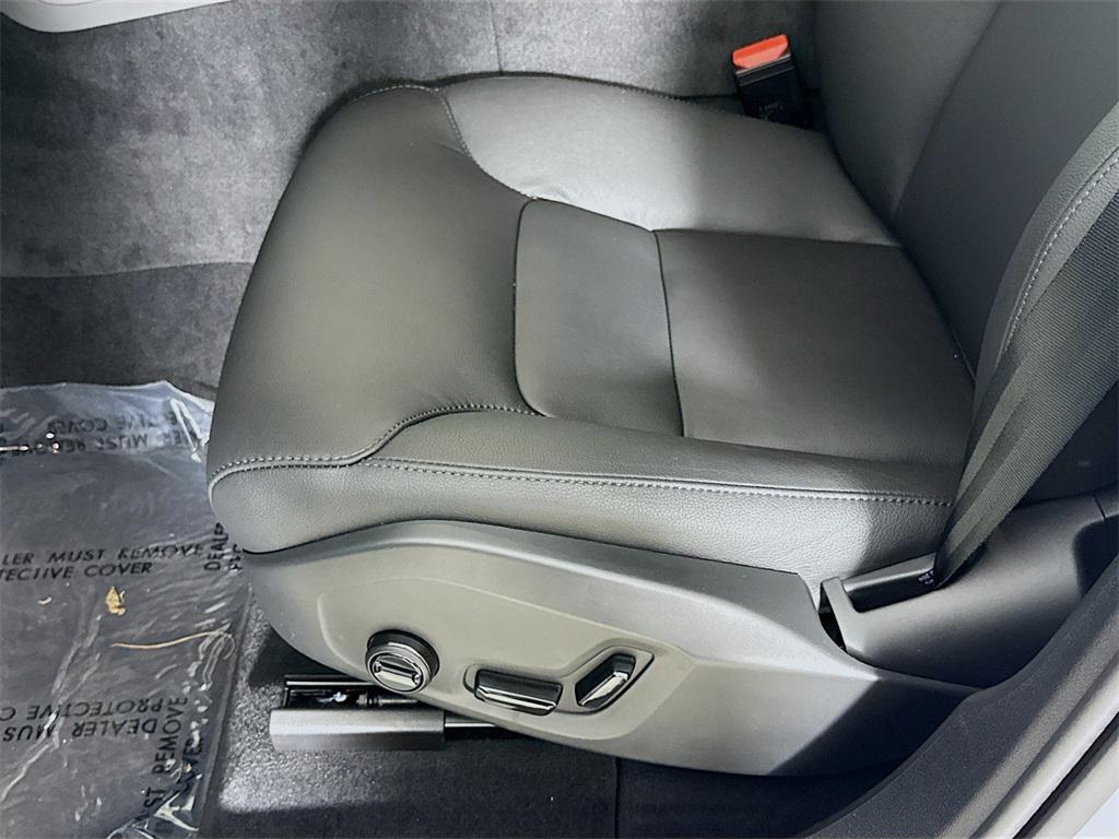 new 2025 Volvo XC60 Plug-In Hybrid car, priced at $60,340