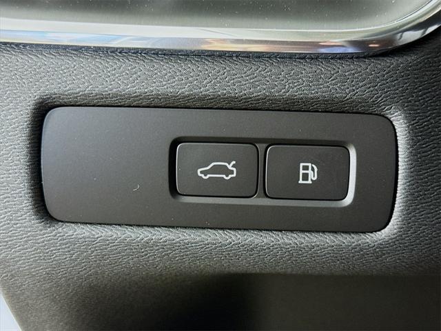 new 2025 Volvo XC60 Plug-In Hybrid car, priced at $60,340