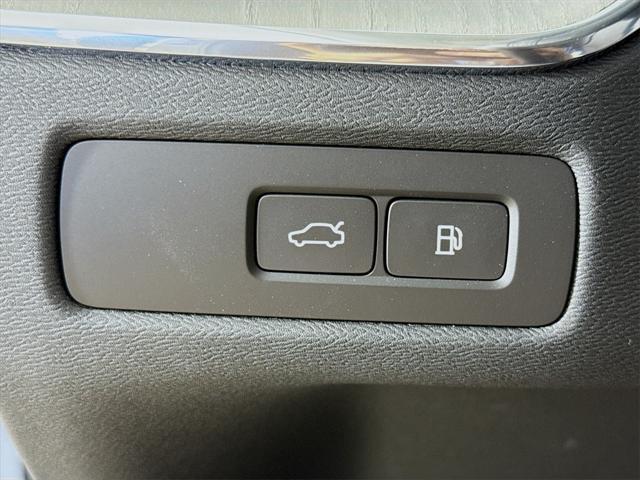 new 2025 Volvo XC60 Plug-In Hybrid car, priced at $66,235