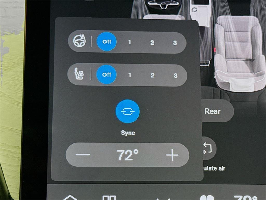 new 2025 Volvo EX90 car, priced at $88,945