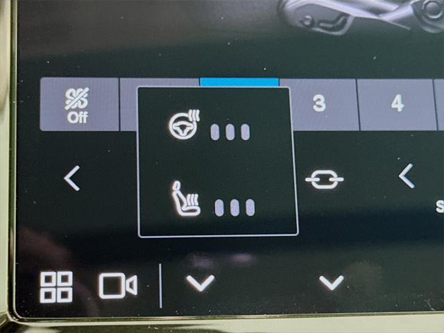 new 2025 Volvo XC60 car, priced at $51,570