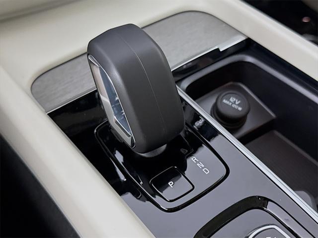 new 2025 Volvo XC60 Plug-In Hybrid car, priced at $66,260